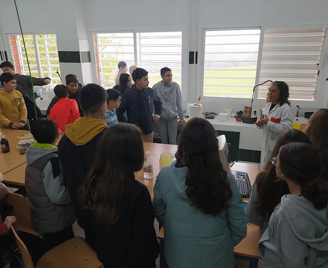 Somos Aldea educativa. Servicios de gestión socioeducativa para Centros Educativos y Ayuntamientos.
